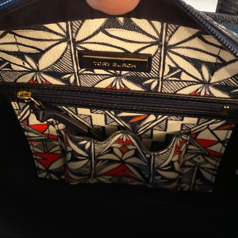 🌺 Tory Burch Coated Canvas Tote 🌺 - Picture 7 of 8